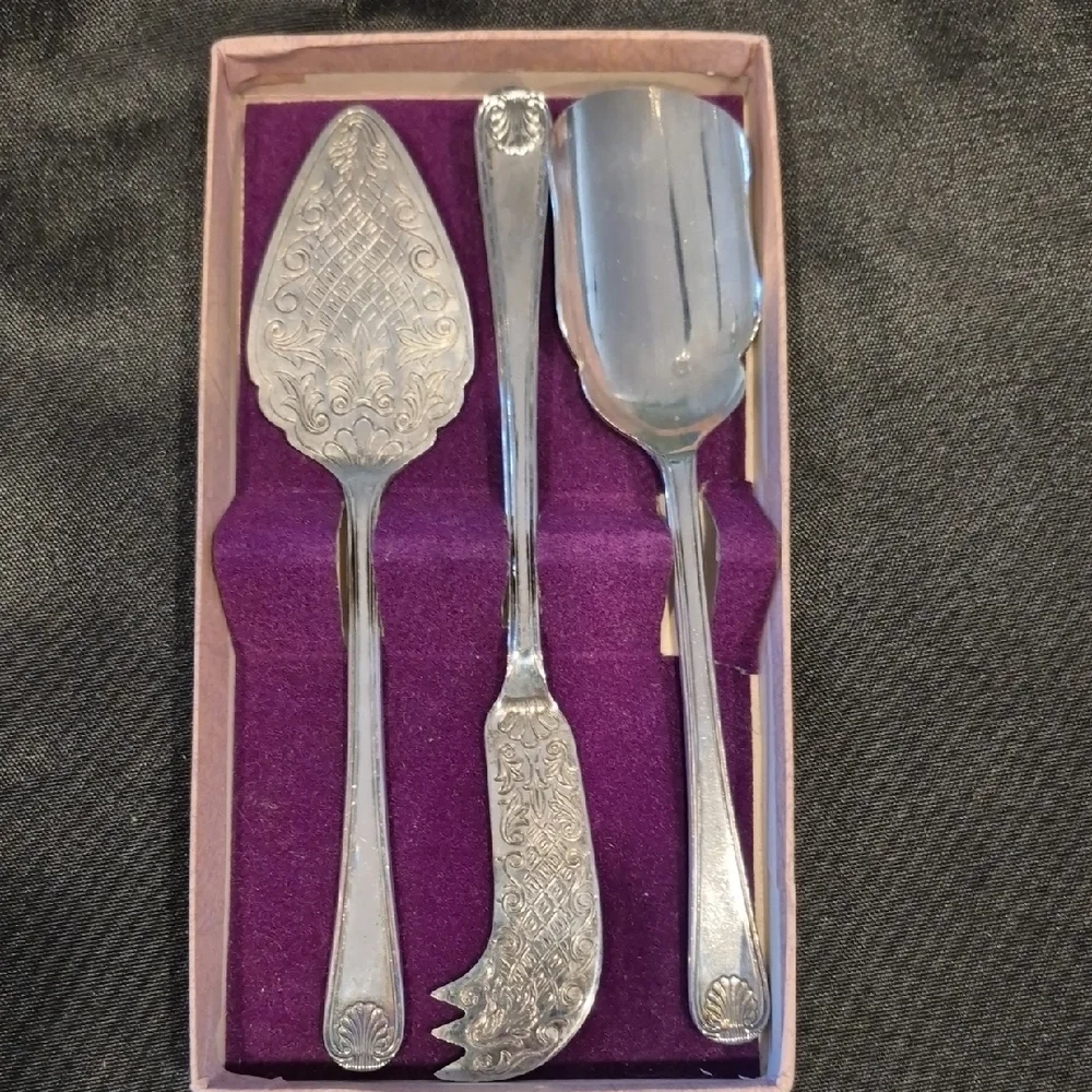 Sheffield England Cheesemaster Silver Plated 3 Piece Knive Set By William Adams
